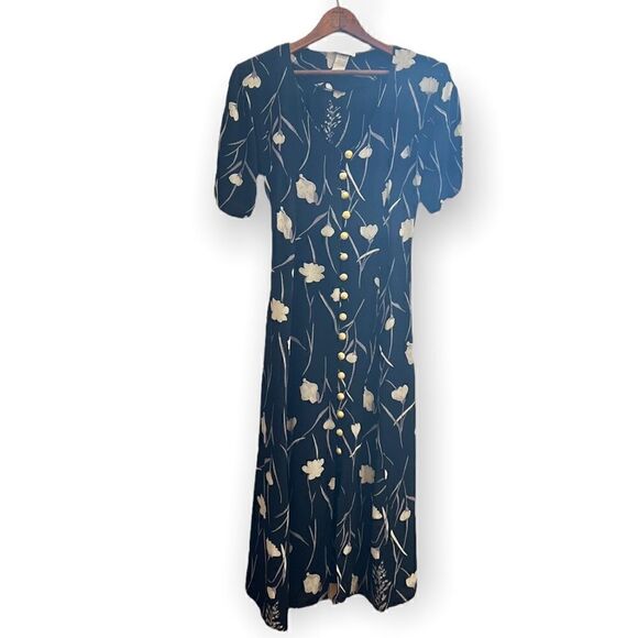 Designs Today Canada Dresses & Skirts - Vintage Designs Today Canada Floral Midi Dress